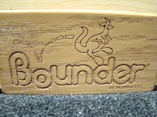 NEW BOUNDER WOOD PLATE MADE BY: FLEETWOOD PRICE:$5.00 +$5.99 SHIPPING 