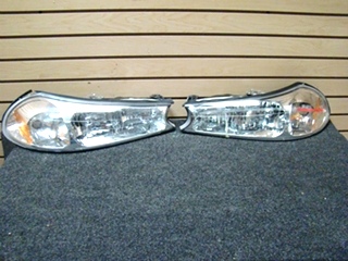 USED FLEETWOOD  RV/MOTORHOME HEADLIGHT SET MODEL #: HRA15PP2 97 BULB #: 3457NA  