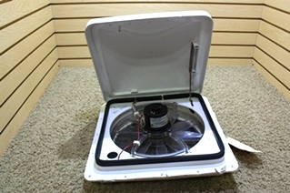 USED WHITE FAN-TASTIC FAN VENT MODEL: 4000BT FOR SALE