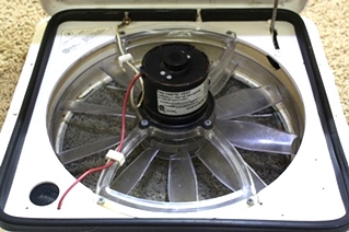 USED WHITE FAN-TASTIC FAN VENT MODEL: 4000BT FOR SALE