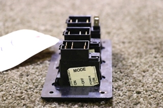 USED RV/MOTORHOME CAREFREE OF COLORADO AWNING 3 SWITCH PANEL FOR SALE